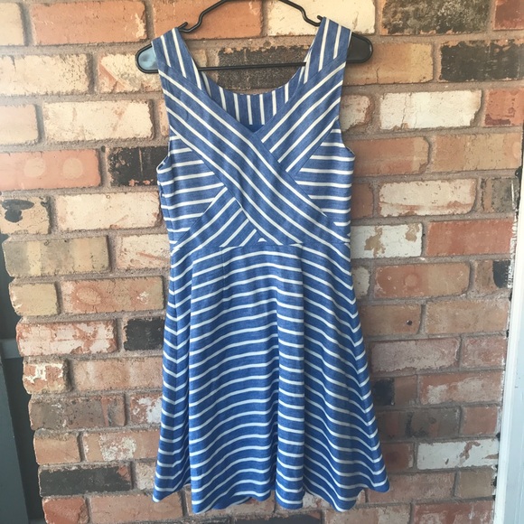 Vineyard Vines Striped Linen Blend Sleeveless Fit & Flare Dress - Picture 9 of 9